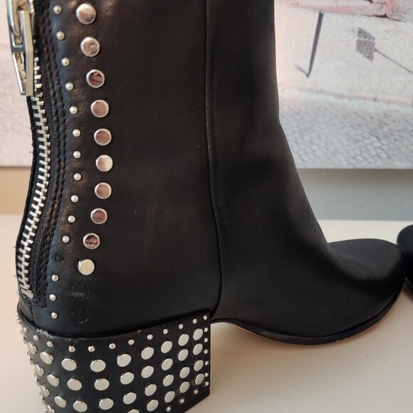 Dolce Vita STUDDED Black Ankle Boots - Women's US 6.5 - Picture 6 of 15